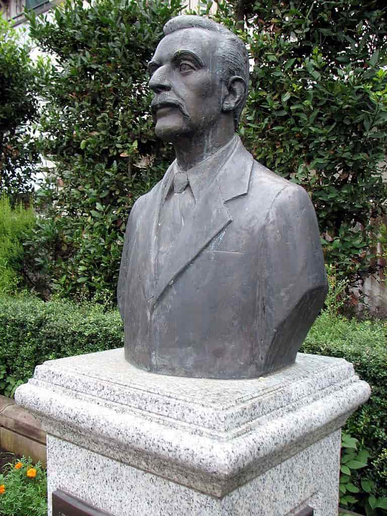 Lafcadio Hearn Bust - Land Of The Rising Son