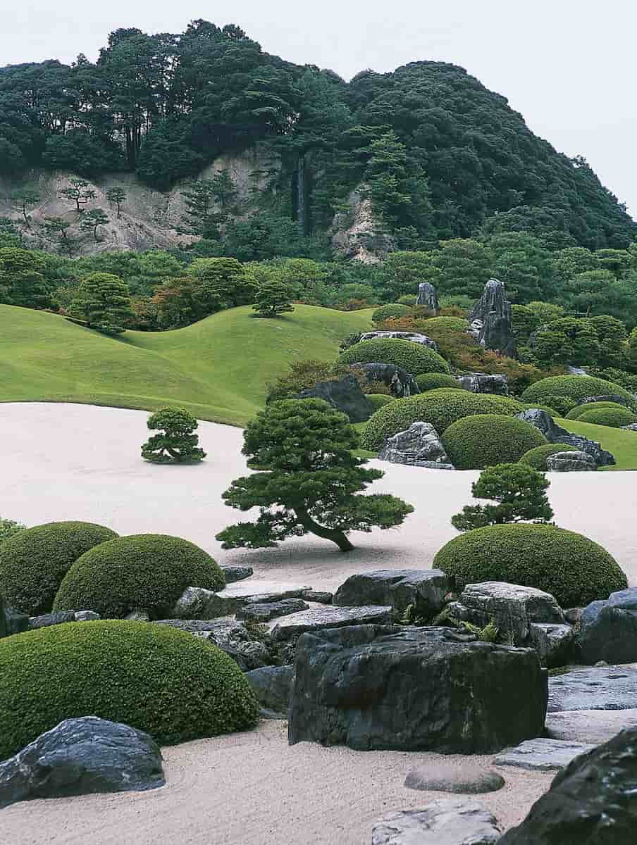 Serene Japan - Land Of The Rising Son